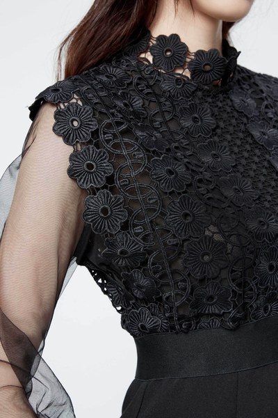Palace royal style lace dress