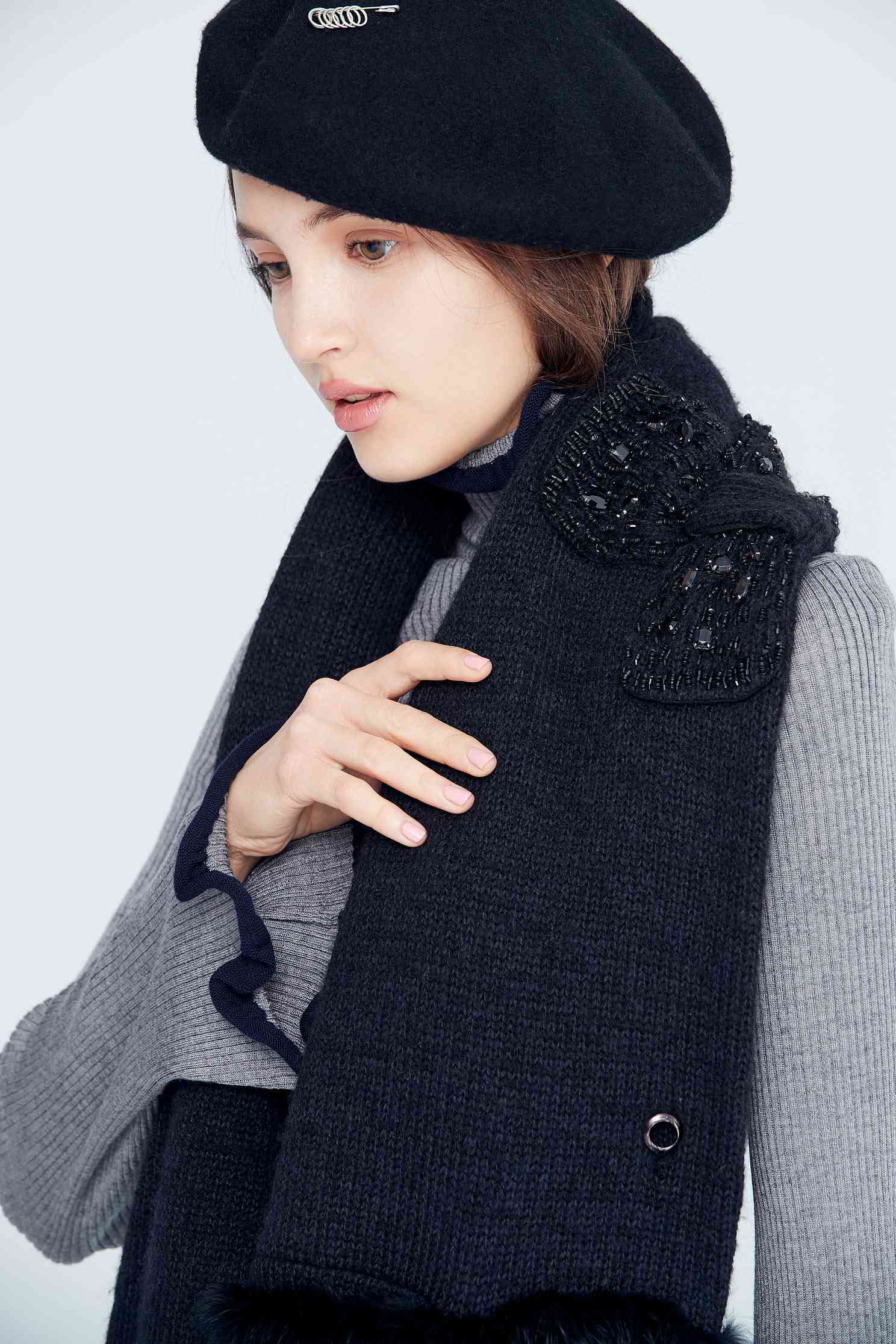 Grace classic design shawl