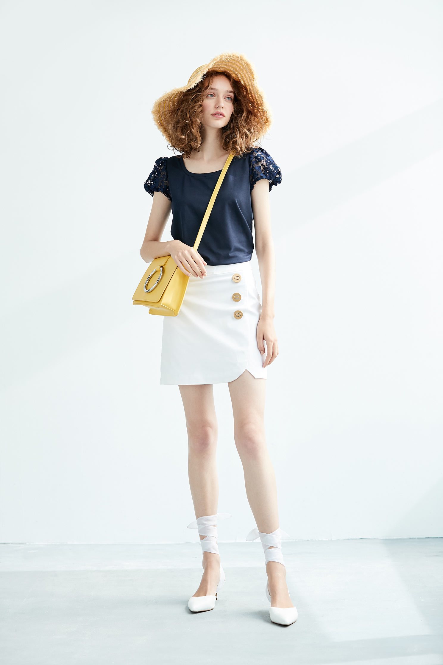 Buttoned fashion skirt