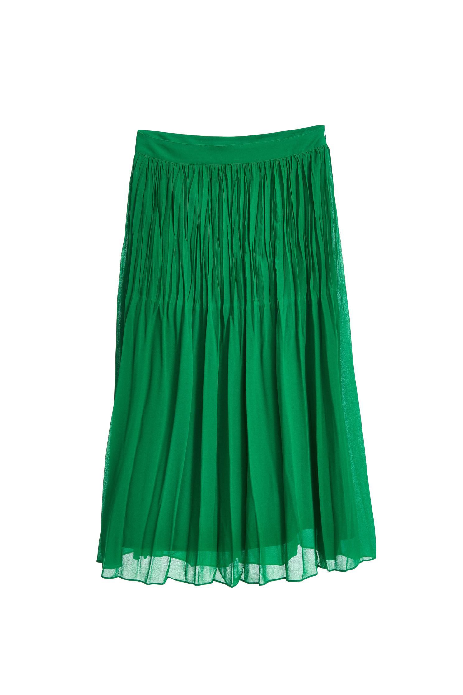 Wrinkled and elegant fashion skirt