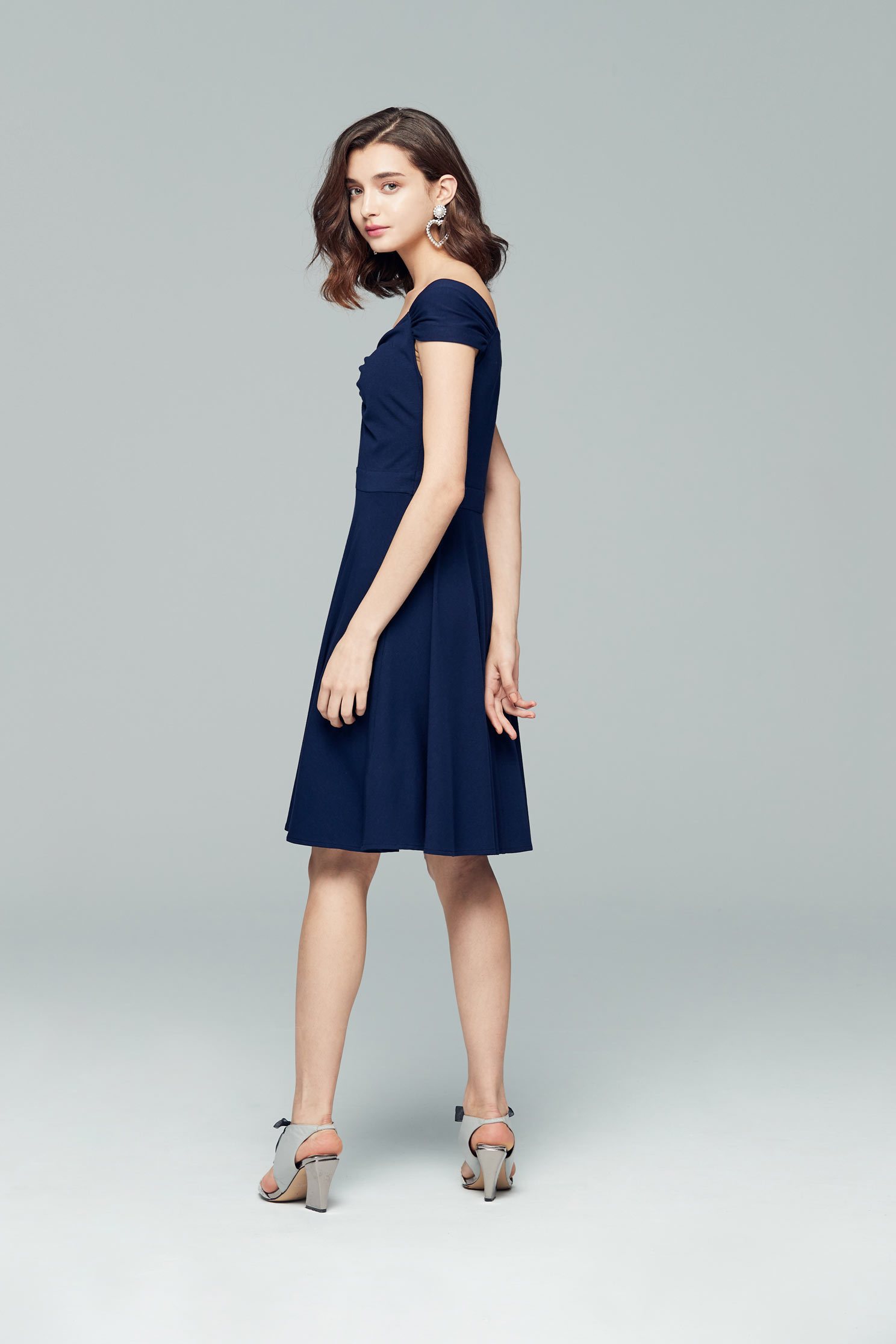 Elegant wrinkle design dress