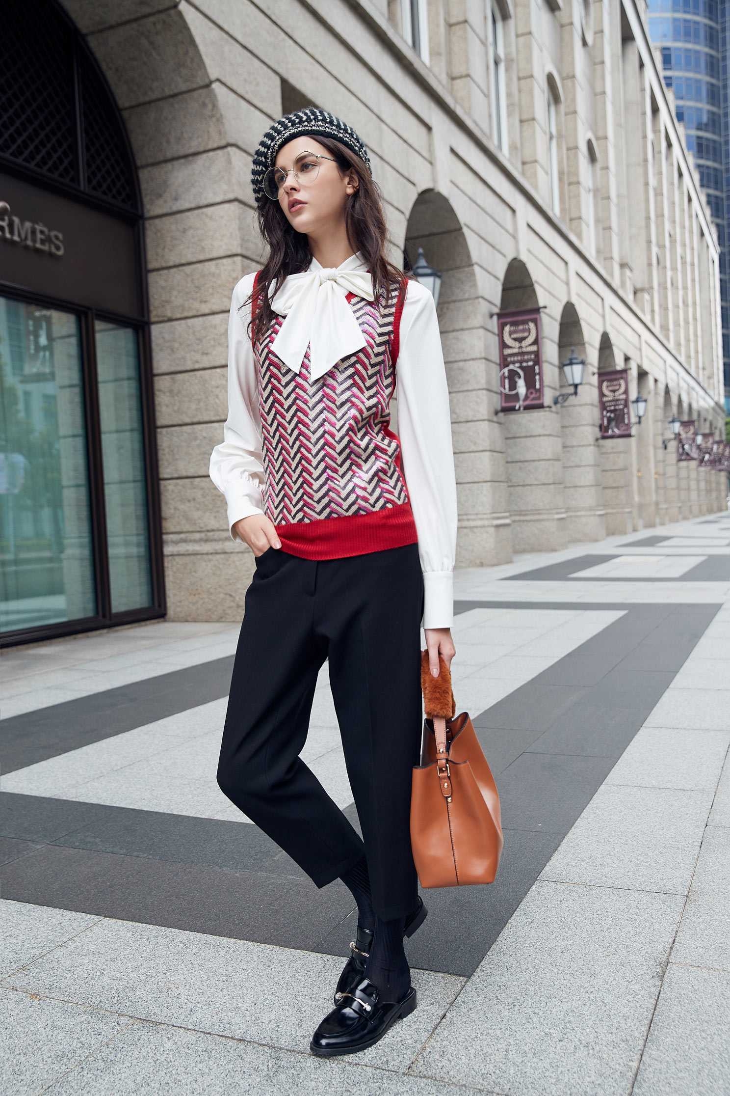Color matching classic vest