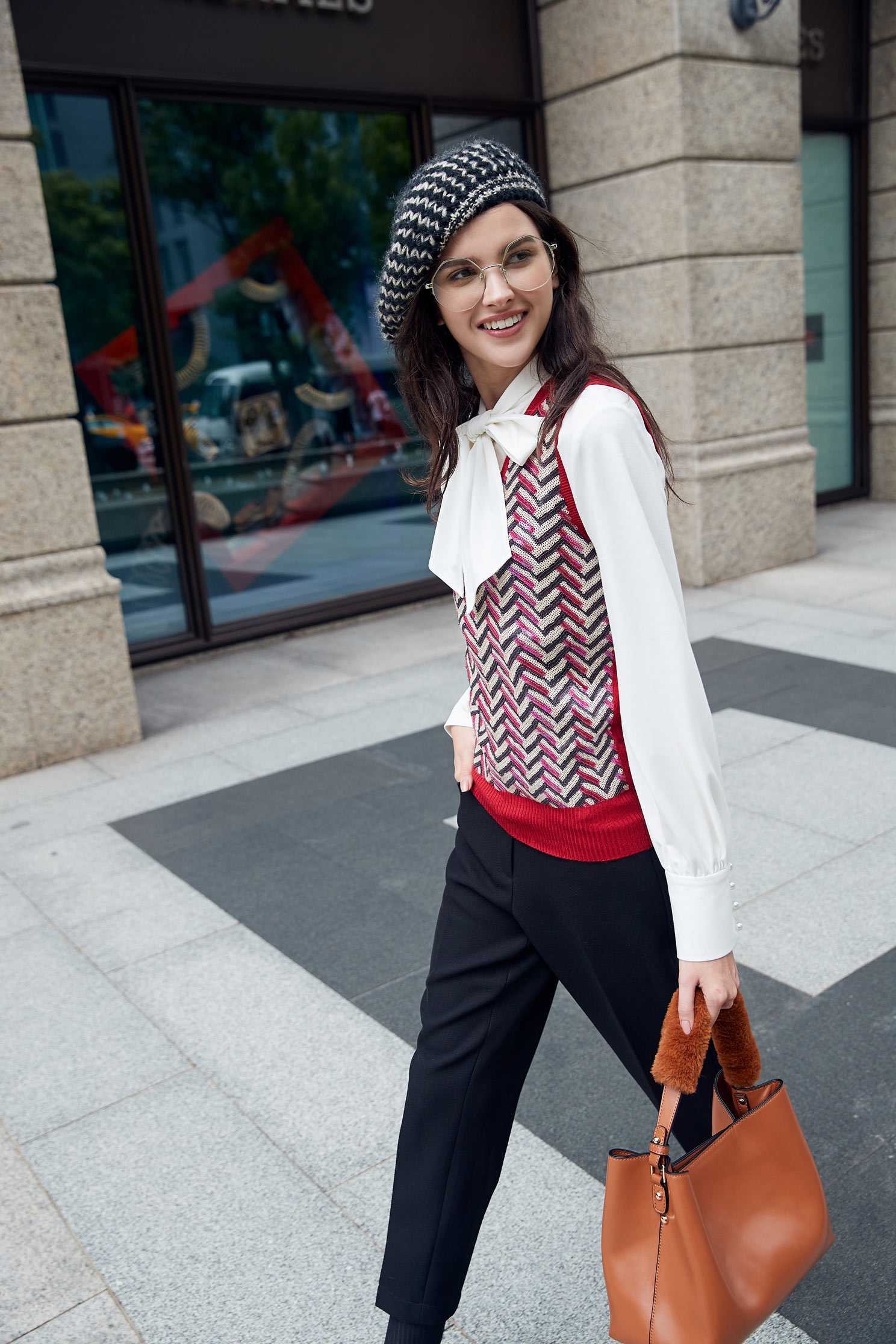 Color matching classic vest