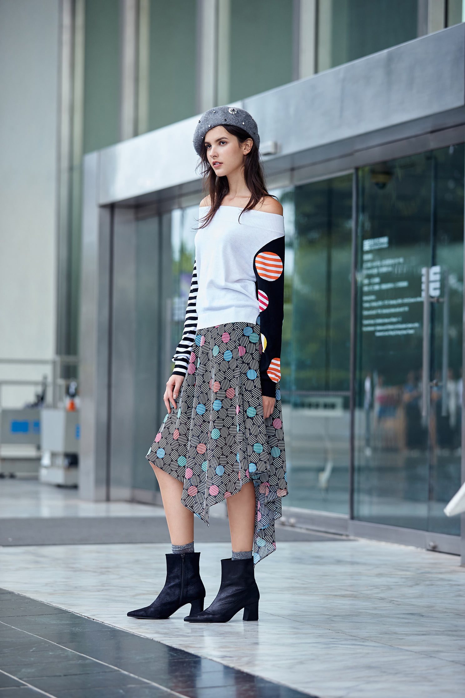 Shoulder off knit top