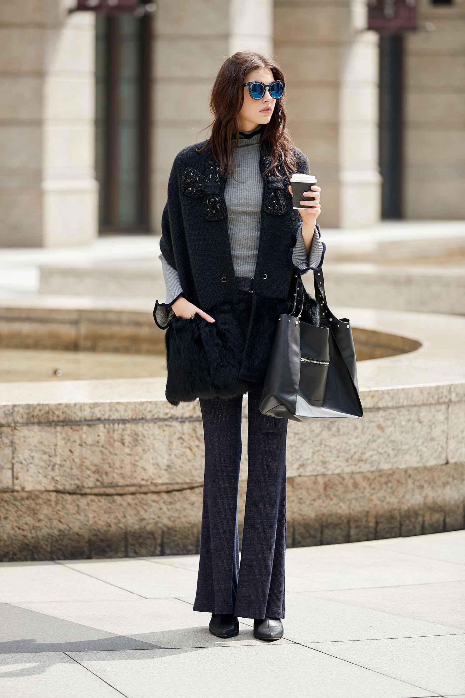 Wavy style knit long sleeve top