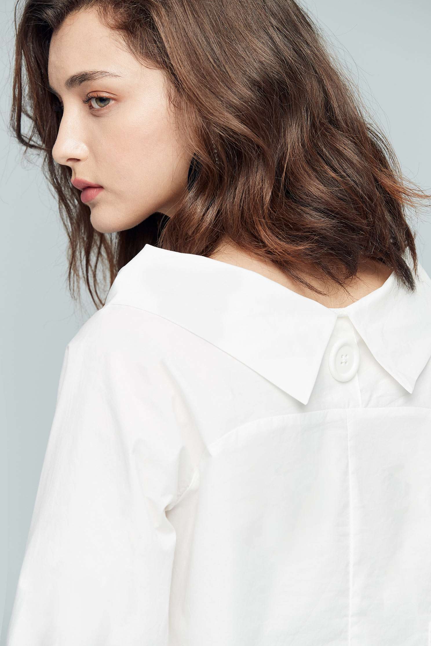 Classic elbow-length sleeve top