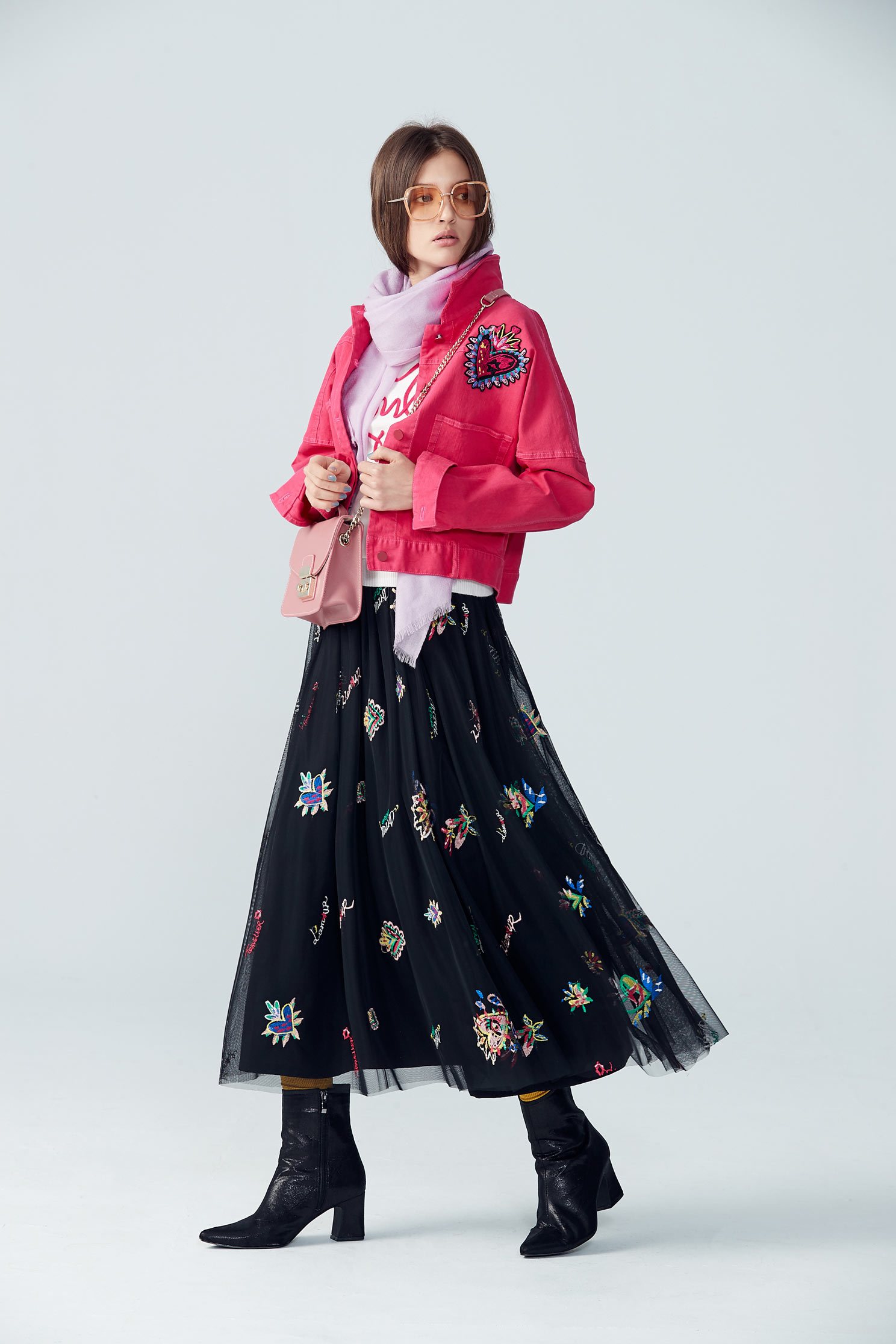 Fashion lively top