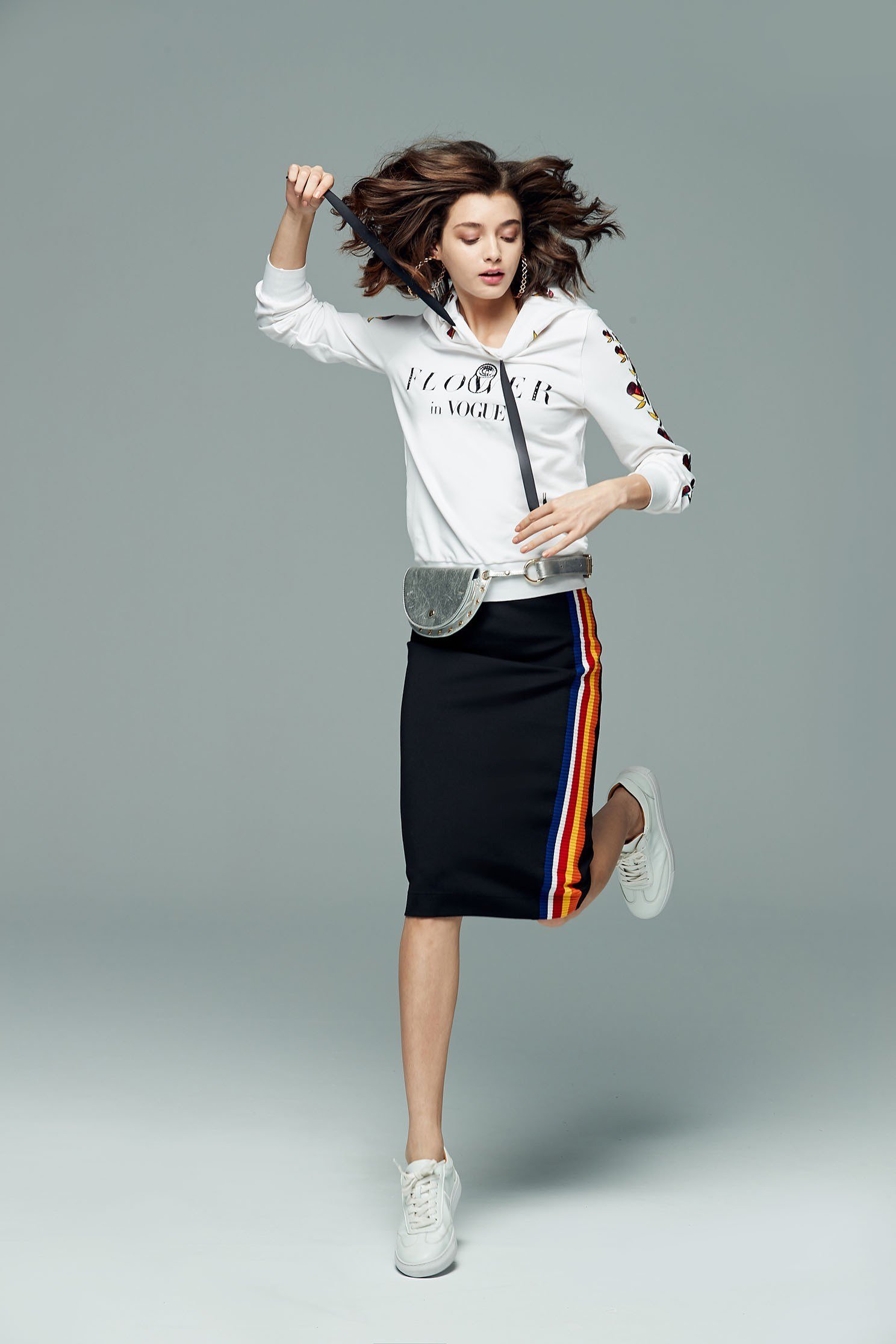 iROO x Flower in Vogue Floral Embroidered Hoodie Hooded Sweatshirt