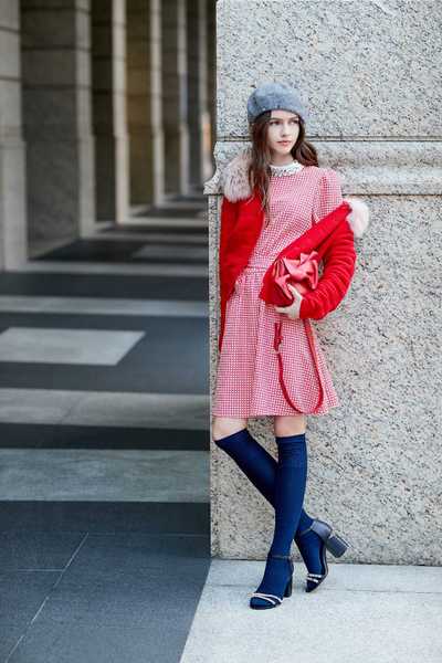 Cardigan with faux fur collar