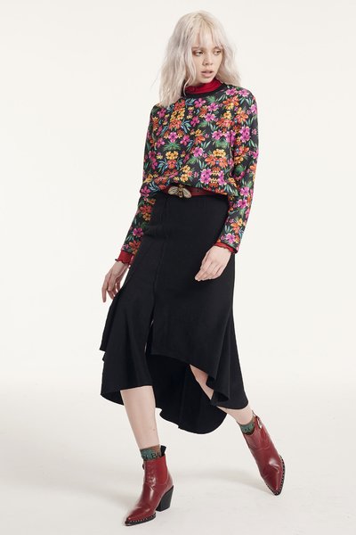Irregular classic fashion long skirt