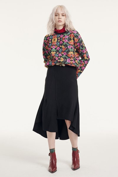 Irregular classic fashion long skirt