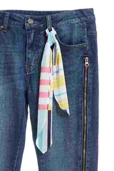 Side zipper slim jeans