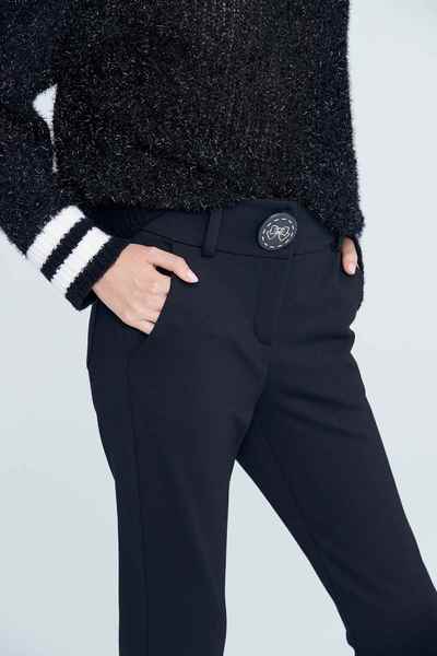 Classic slim pants