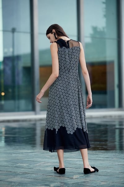 Charming solid flounce dress
