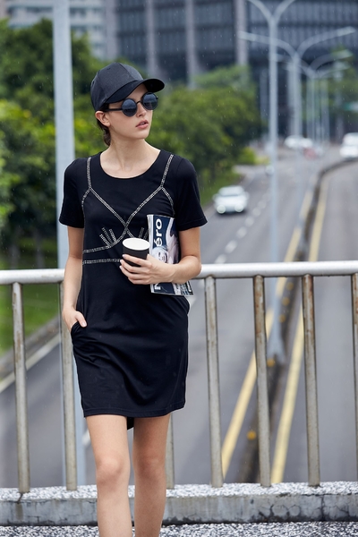 One-piece dress in bra printing