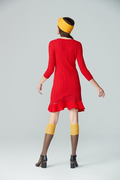 wavy hemline knit dress