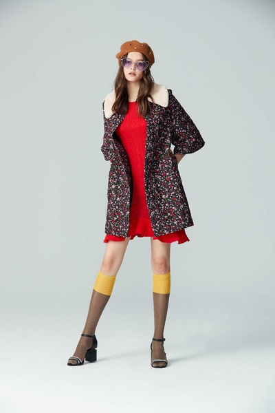 wavy hemline knit dress