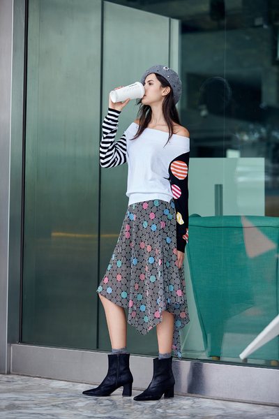 Shoulder off knit top