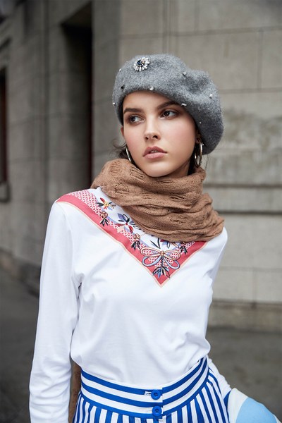 Floral Embroidered Cotton Collared top