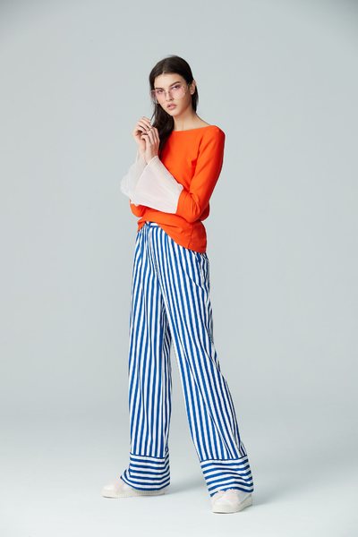 Cozy basic long sleeve top