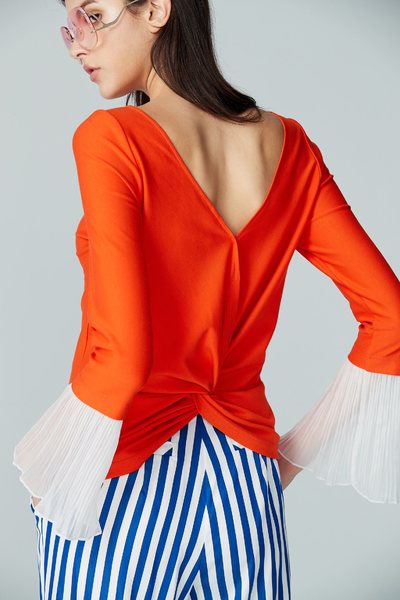 Cozy basic long sleeve top