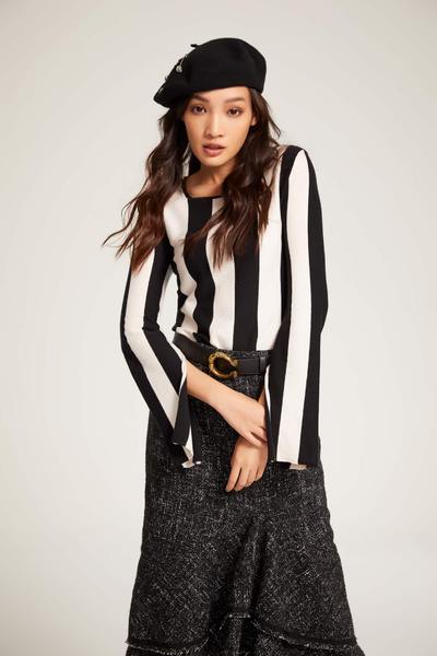 Thick striped knitted jumper