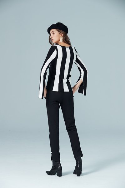 Thick striped knitted jumper