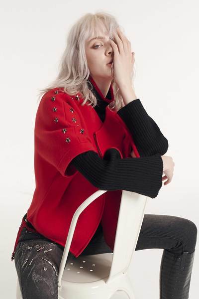 High-neck color matching classic top