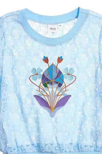 Full lace three-quarter sleeve top