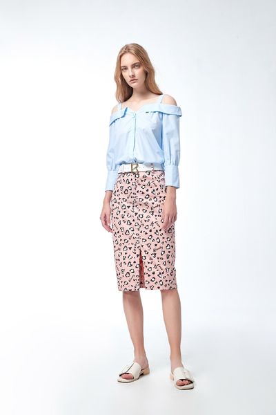 Elegant Off-the-shoulder top
