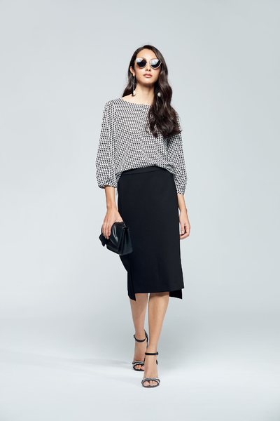 Elegant temperament classic design top