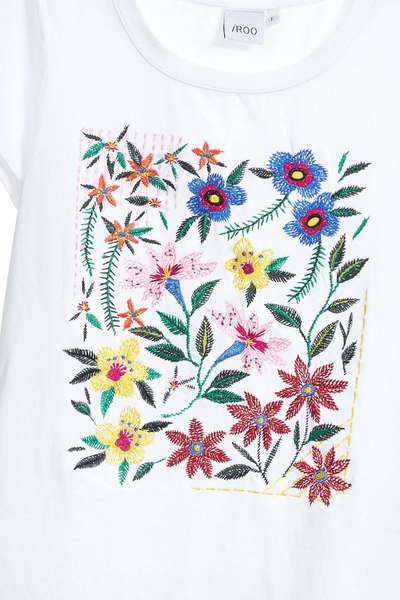 Minimalism embroidered cotton T-shirt