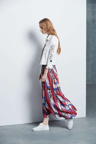Elegant totem dress