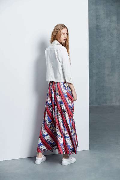 Elegant totem dress