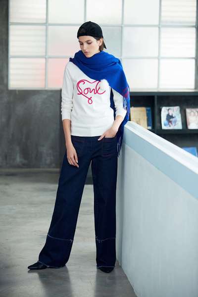 Fashion lively top