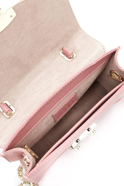 Elegant metal chain shoulder bag