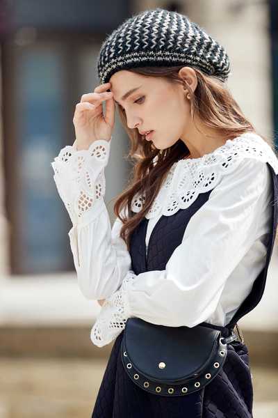 Knitted fashion beret
