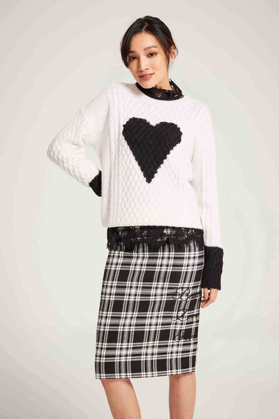 Heart pattern classic top
