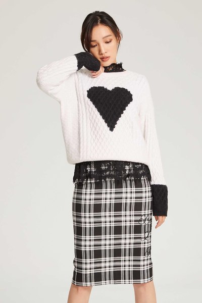 Heart pattern classic top