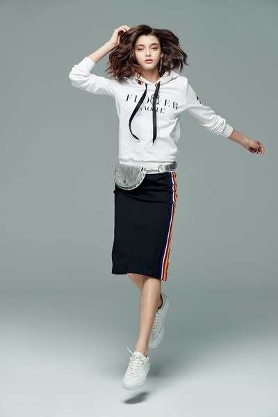 iROO x Flower in Vogue Floral Embroidered Hoodie Hooded Sweatshirt