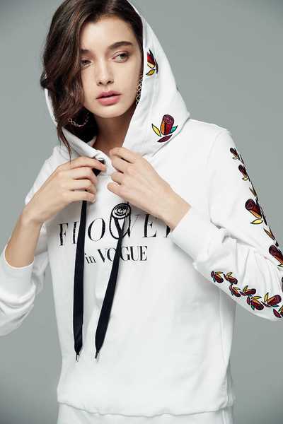 iROO x Flower in Vogue Floral Embroidered Hoodie Hooded Sweatshirt